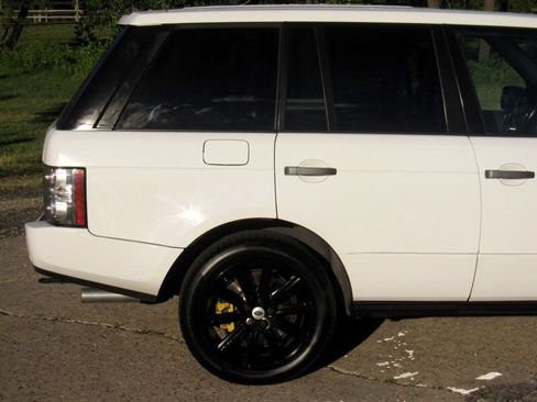 Used 2011 Land Rover Range Rover Supercharged AWD/4WD image 11