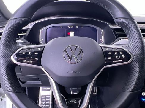 Used 2023 Volkswagen Arteon SEL w/ Arteon MDO Package image 16