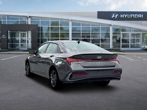 New 2026 Hyundai Elantra Sport FWD image 5