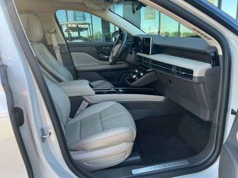 Used 2021 Lincoln Corsair Reserve w/ Equipment Group 201A image 21