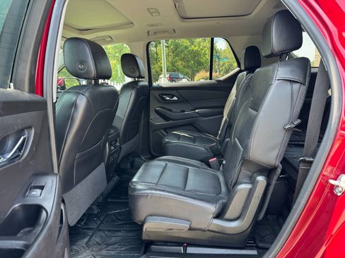 Used 2019 Chevrolet Traverse Premier w/ LPO, Floor Liner Package AWD/4WD image 12