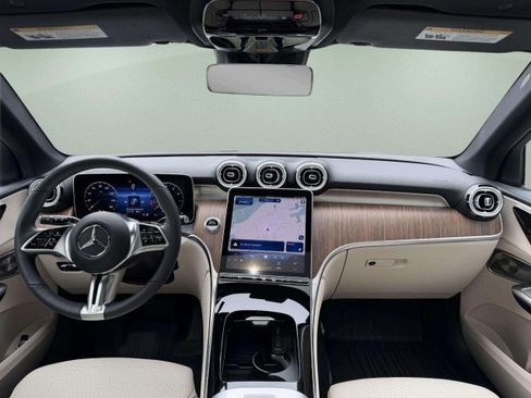 Certified 2026 Mercedes-Benz GLC 300 4MATIC image 9