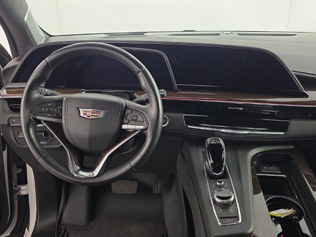 Used 2022 Cadillac Escalade Sport Platinum w/ LPO, ONYX Package AWD/4WD image 13