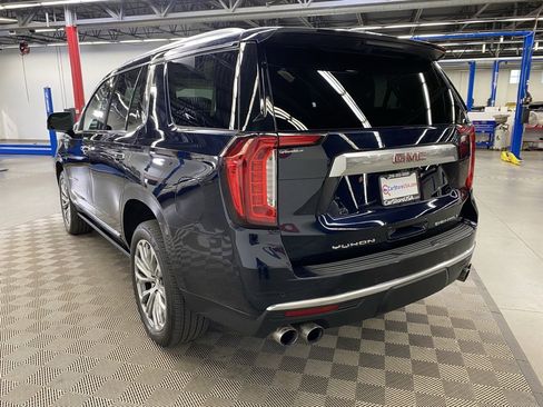 Used 2021 GMC Yukon Denali w/ Denali Premium Package image 9