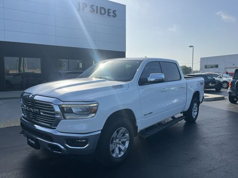 Used 2023 RAM 1500 Laramie AWD/4WD image 1