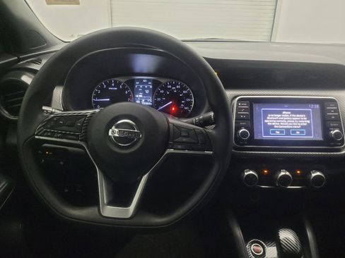 Used 2020 Nissan Kicks S FWD image 22