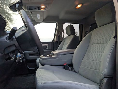 Used 2016 RAM 1500 Classic SLT image 12