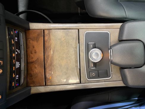 Used 2010 Mercedes-Benz E 350 4MATIC Sedan image 20