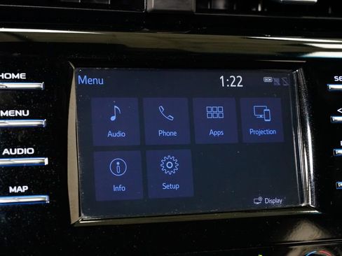 Used 2019 Toyota Camry LE image 14