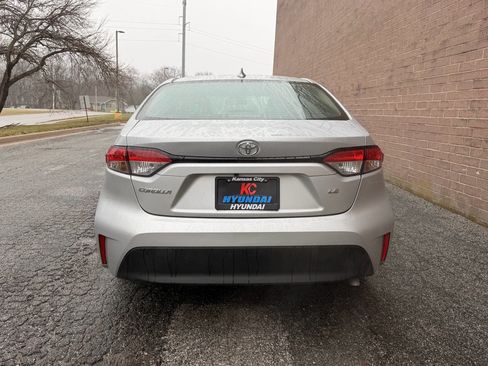 Used 2024 Toyota Corolla LE image 4