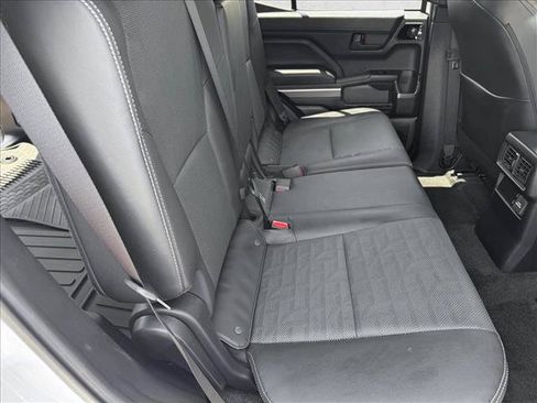 Certified 2025 Toyota 4Runner TRD Off-Road Premium AWD/4WD image 18