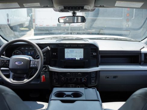 Used 2017 Ford F350 XL w/ Power Equipment Group AWD/4WD image 19