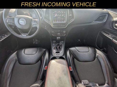 Used 2022 Jeep Cherokee Trailhawk w/ Sound & Nav Group AWD/4WD image 13