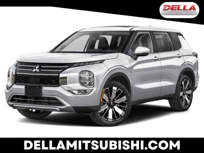 Used 2025 Mitsubishi Outlander SE