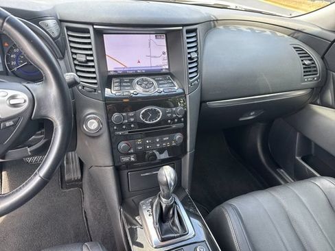 Used 2014 INFINITI QX70 AWD w/ Premium Package image 29