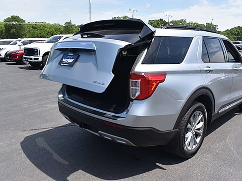 Certified 2023 Ford Explorer XLT w/ Equipment Group 202A AWD/4WD image 29