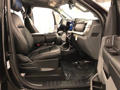 Used 2023 Ford F250 XLT w/ Black Appearance Package image 37