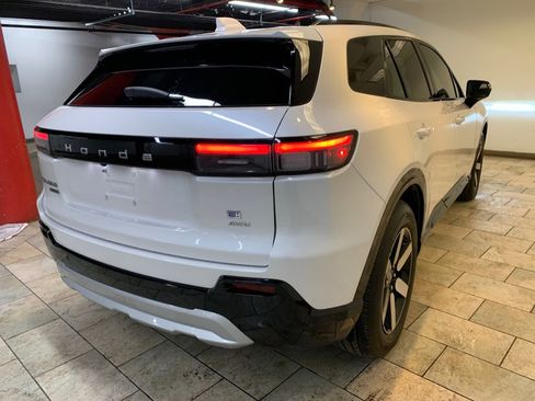 Used 2024 Honda Prologue Touring image 7