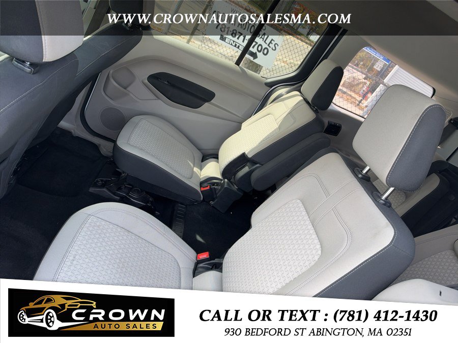 Used 2019 Ford Transit Connect XLT FWD image 16