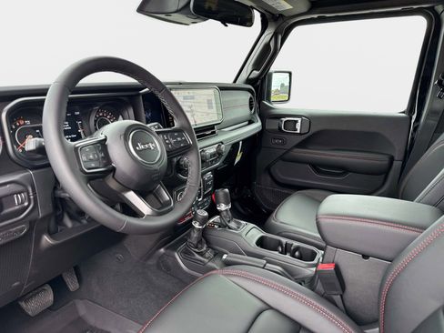 New 2026 Jeep Gladiator Rubicon AWD/4WD image 33
