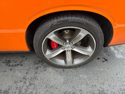 Used 2014 Dodge Challenger R/T RWD image 16
