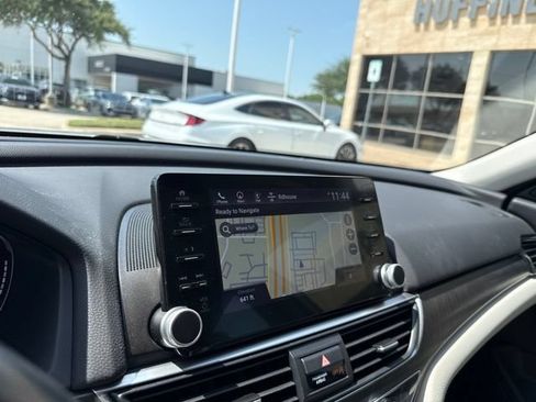 Used 2021 Honda Accord Touring image 15