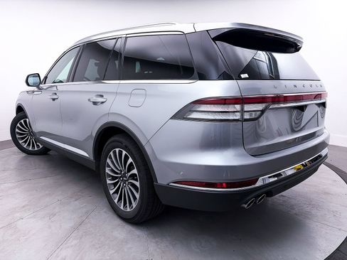 Used 2020 Lincoln Aviator Reserve w/ Equipment Group 201A image 2