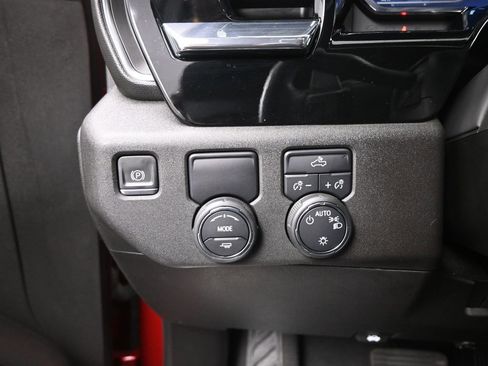 Used 2024 Chevrolet Silverado 1500 LT image 16