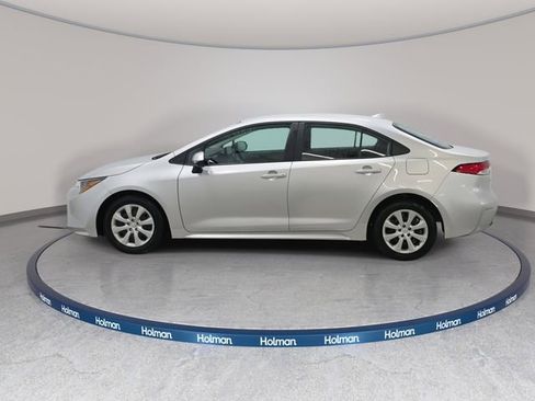 Certified 2025 Toyota Corolla LE image 8