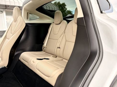 Used 2016 Tesla Model X 90D image 20