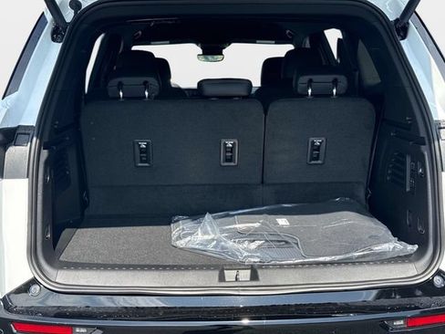 New 2026 Buick Enclave Sport Touring w/ Power Package FWD image 5