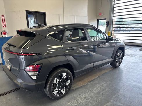 Used 2024 Hyundai Kona SEL AWD/4WD image 7