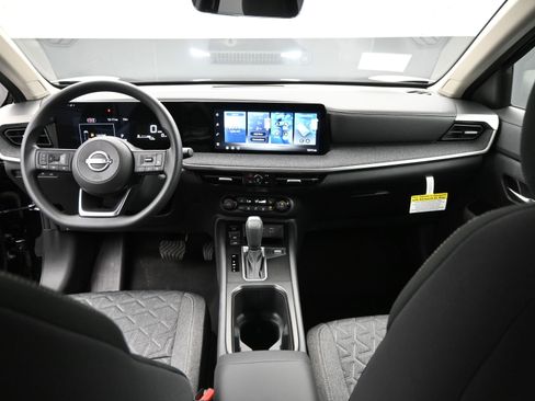 New 2026 Nissan Kicks SV FWD image 18