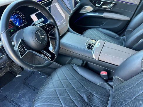 Certified 2023 Mercedes-Benz EQS 580 4MATIC Sedan image 4