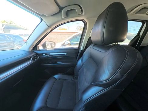 Used 2018 MAZDA CX-5 Touring image 36
