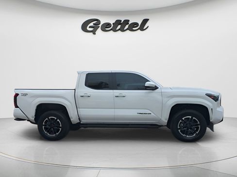New 2025 Toyota Tacoma TRD Sport AWD/4WD image 4