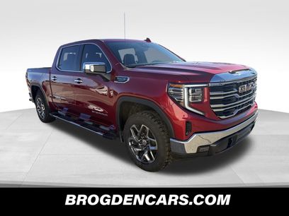 New 2026 GMC Sierra 1500 SLT w/ SLT Premium Package