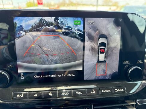 Certified 2024 Nissan Pathfinder Platinum w/ Cargo Package image 21