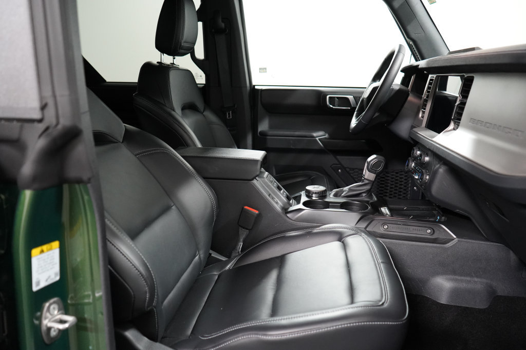 Used 2025 Ford Bronco Outer Banks AWD/4WD image 20
