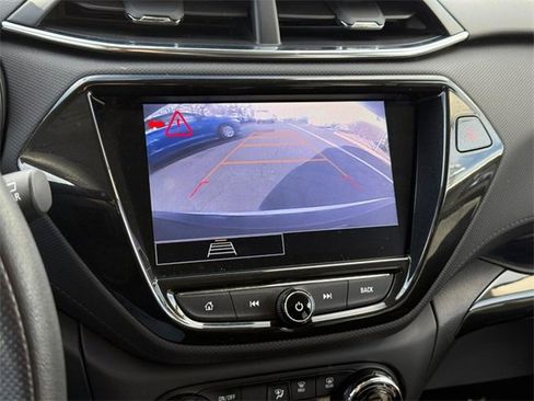 Used 2022 Chevrolet TrailBlazer LT w/ Convenience Package image 23