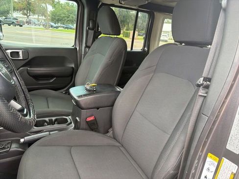 Used 2020 Jeep Wrangler Unlimited Sport AWD/4WD image 11