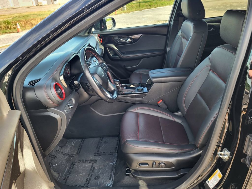 Used 2022 Chevrolet Blazer RS FWD image 11