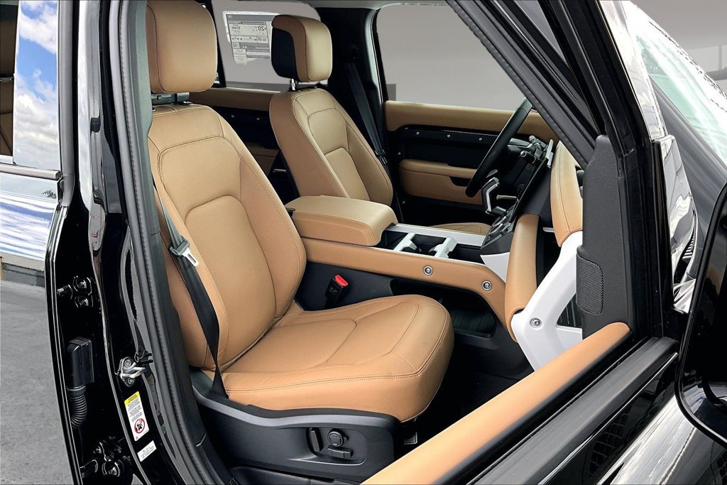 New 2026 Land Rover Defender 110 S AWD/4WD image 11