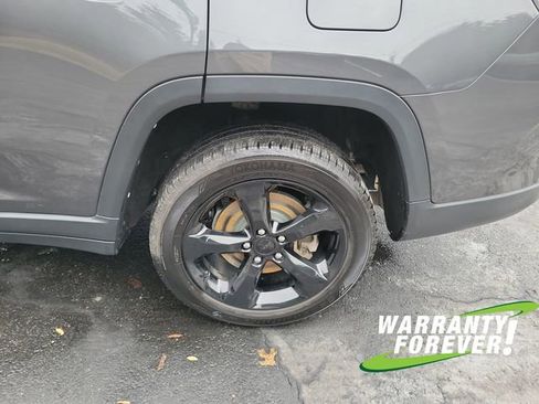 Used 2022 Jeep Grand Cherokee L Laredo image 21