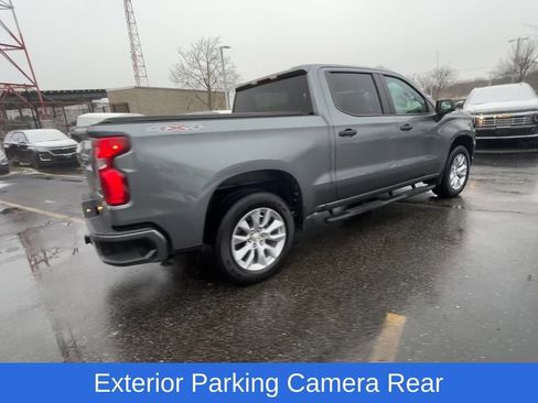 Used 2020 Chevrolet Silverado 1500 Custom w/ Custom Value Package image 9