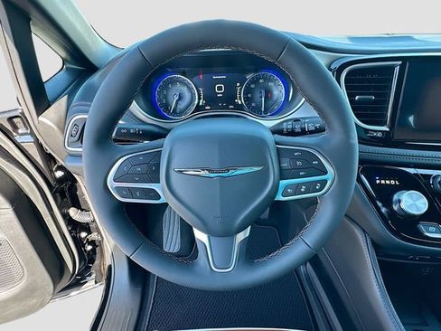 New 2026 Chrysler Pacifica Pinnacle w/ Trailer Tow Group image 7