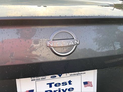 Used 2025 Nissan Altima 2.5 SV FWD image 25
