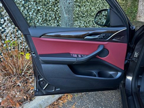 Used 2023 BMW X3 xDrive30i w/ Convenience Package image 8