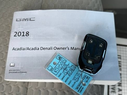 Used 2018 GMC Acadia SLE AWD/4WD image 41