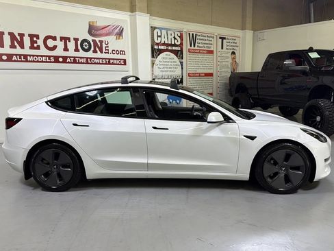Used 2021 Tesla Model 3 Standard Range Plus RWD image 1